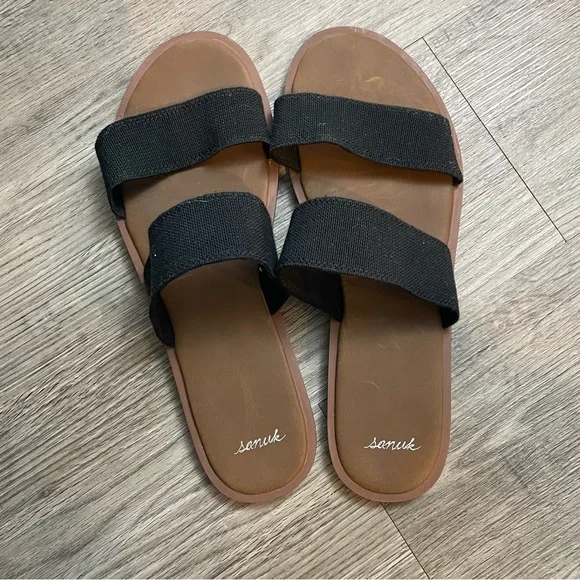 SANUK Yoga Gora Gora Black Slide Beach Sandals - Picture 2 of 10